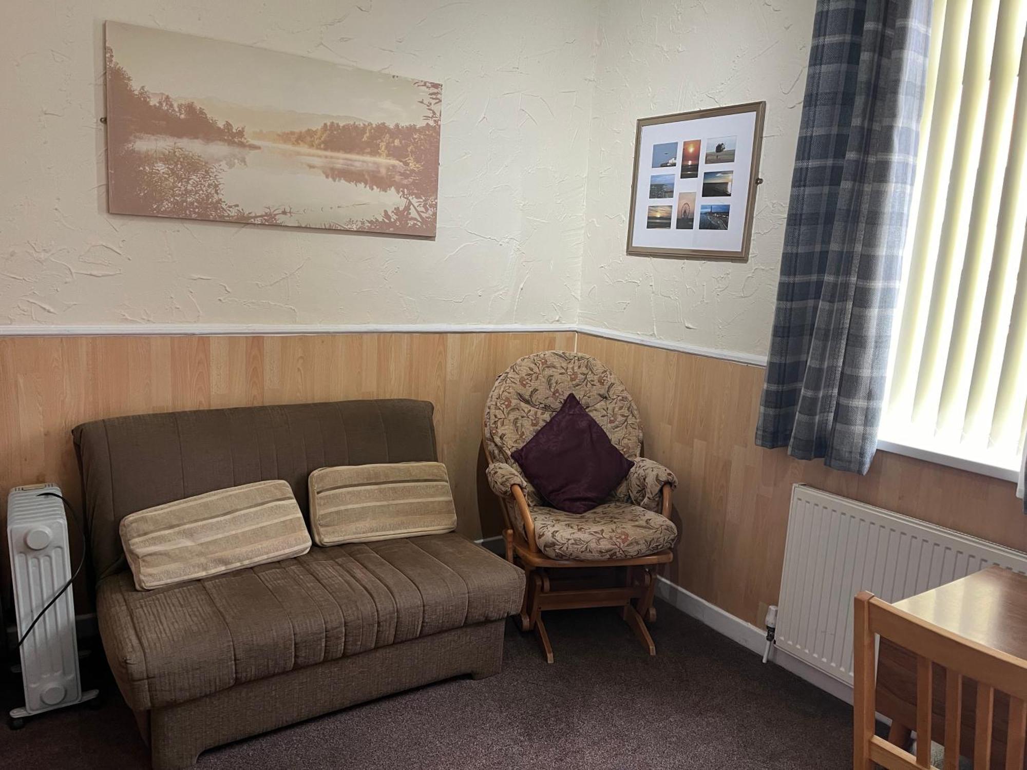 Lindisfarne Holiday Apartments - Families & Couples Only Blackpool Eksteriør billede