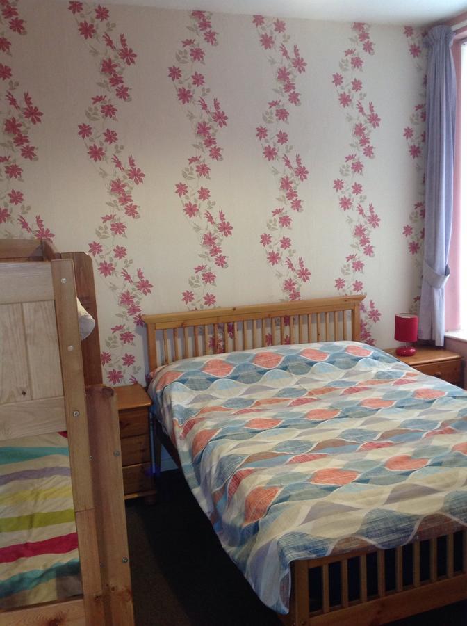 Lindisfarne Holiday Apartments - Families & Couples Only Blackpool Eksteriør billede